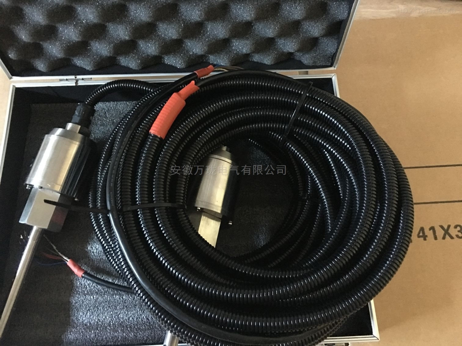 不銹鋼振動(dòng)速度傳感器